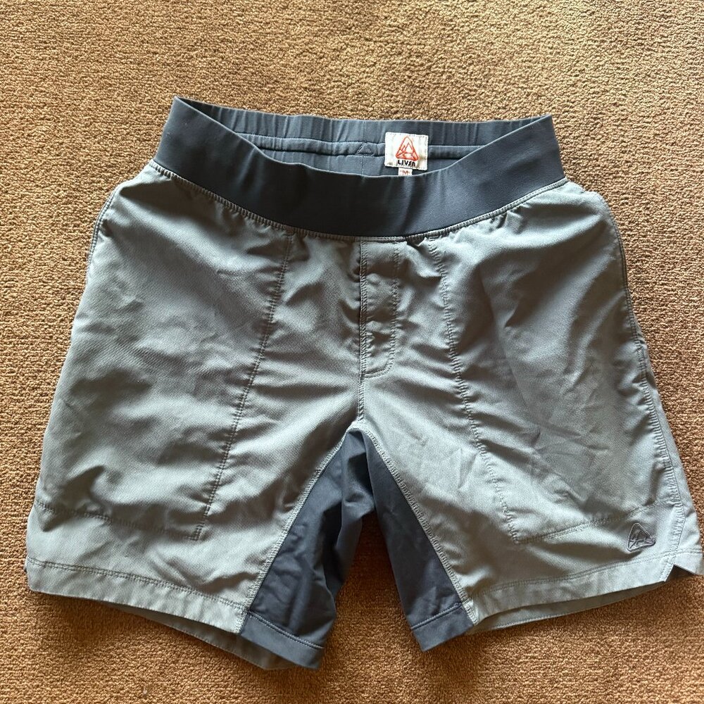 LIVSN Reflex Shorts – Charcoal – Size M